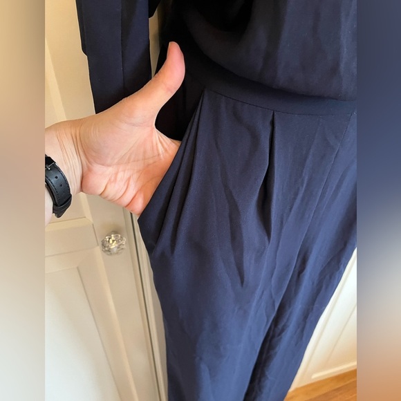 Diane von Furstenberg 'Lucy' Blouson
Jumpsuit Navy Blue Size 4, Wide Leg Flowy - Picture 9 of 17